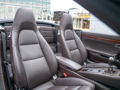 Used 2017 Porsche 911 Carrera S image 25