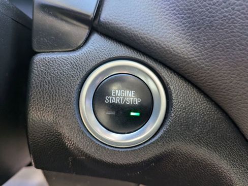 Used 2022 Chevrolet Equinox LT image 21