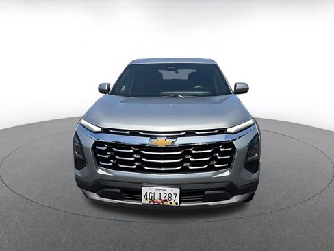 Used 2025 Chevrolet Equinox LT FWD image 4