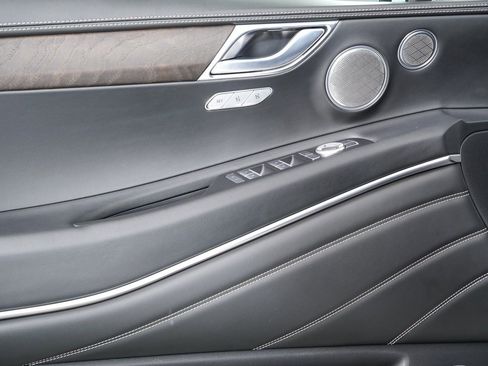 Used 2021 Genesis GV80 2.5T w/ Prestige Package 04 image 6