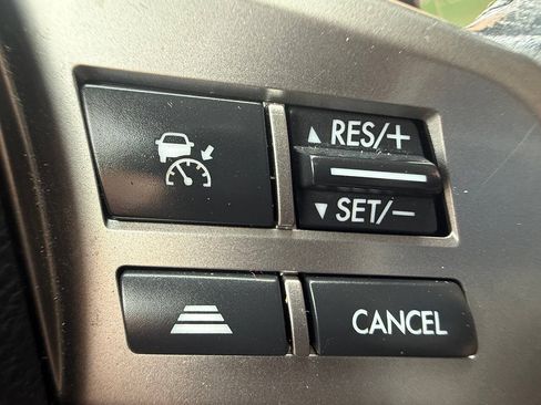 Used 2014 Subaru Outback 3.6R Limited AWD/4WD image 19