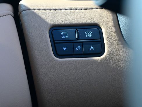 Used 2026 Lexus LX 700h Luxury w/ Appearance Package AWD/4WD image 30