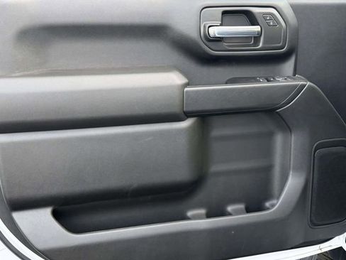 Used 2025 GMC Sierra 2500 Pro image 8