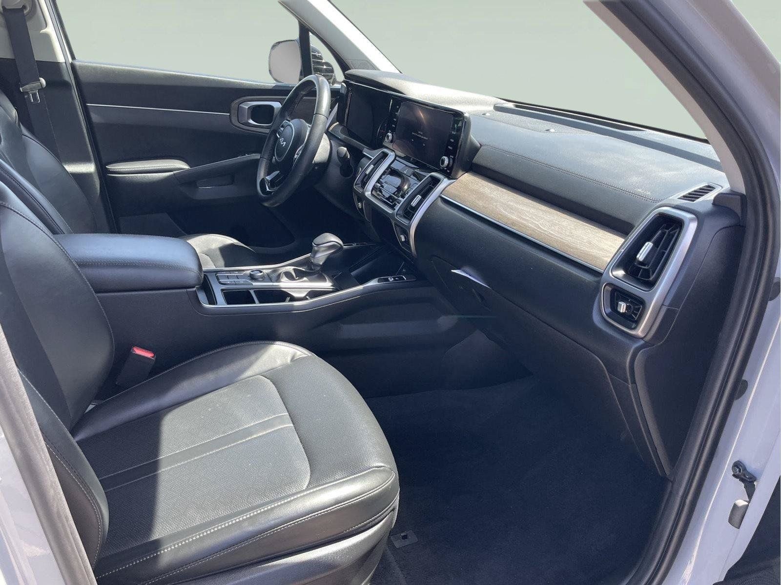 Used 2023 Kia Sorento S AWD/4WD image 21