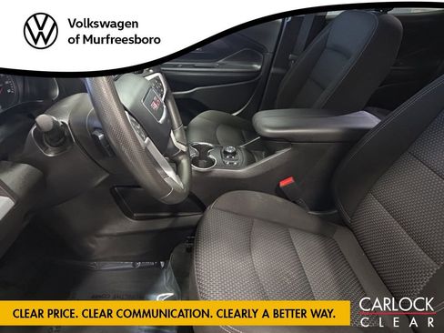 Used 2023 GMC Terrain SLE w/ Driver Convenience Package AWD/4WD image 14