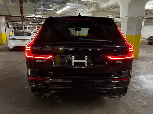 Certified 2025 Volvo XC60 B5 Plus image 13