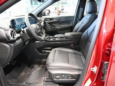 New 2026 Chevrolet Equinox LT image 9