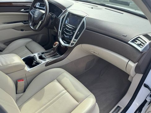 Used 2014 Cadillac SRX Luxury w/ Driver Awareness Package FWD image 22