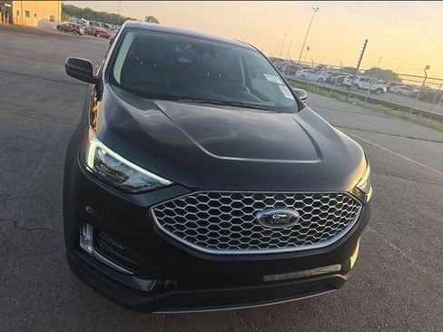 Used 2024 Ford Edge SEL w/ Convenience Package AWD/4WD image 6