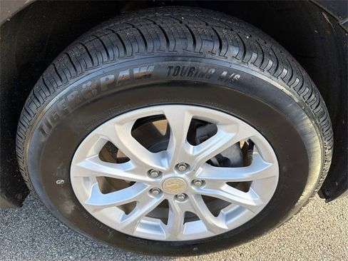 Used 2019 Chevrolet Equinox LS image 12