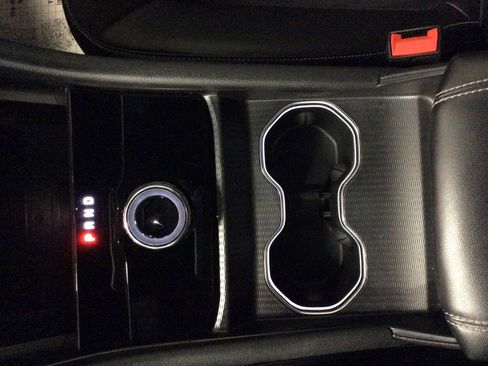 Used 2024 Jeep Grand Cherokee Altitude image 33