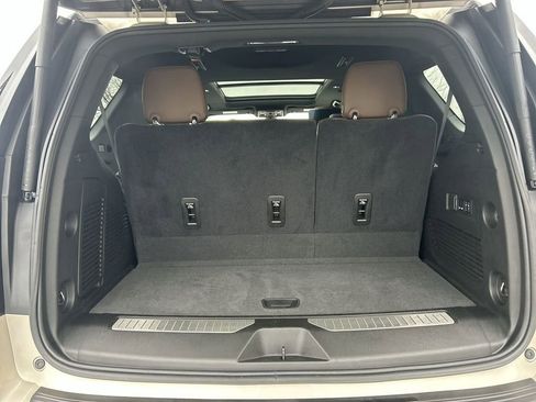 Used 2021 Chevrolet Tahoe High Country w/ Premium Package image 28