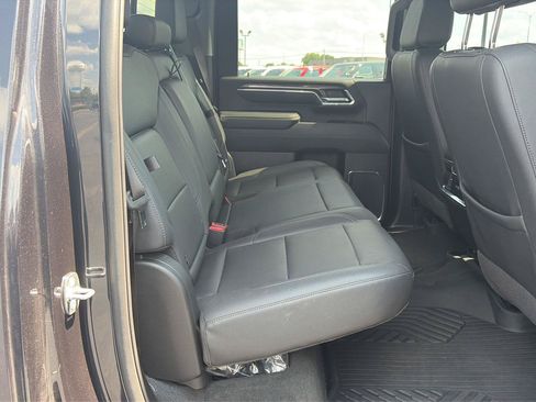 Used 2024 Chevrolet Silverado 2500 LTZ w/ LTZ Convenience Package AWD/4WD image 19