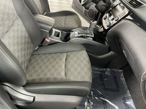 Used 2019 Nissan Rogue Sport SV AWD/4WD image 14