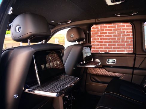 Used 2026 Rolls-Royce Cullinan image 29