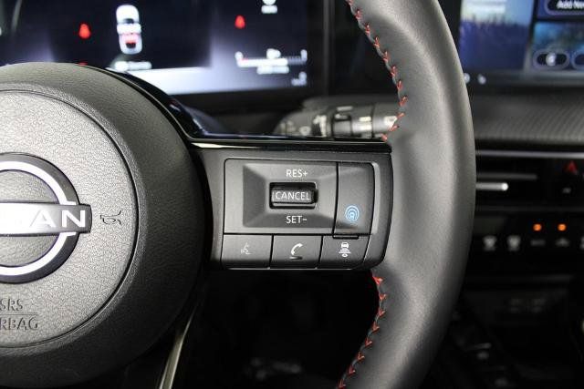 Certified 2025 Nissan Kicks SR w/ SR Premium Package FWD image 27