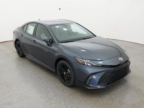 New 2026 Toyota Camry SE image 13