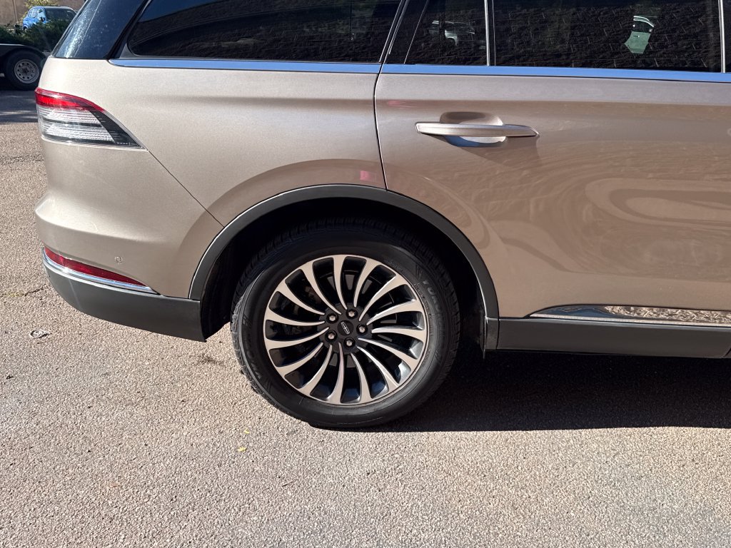 Used 2021 Lincoln Aviator Reserve w/ Equipment Group 201A AWD/4WD image 34