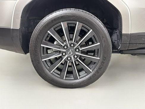 Used 2025 Lexus GX 550 w/ Accessory Package (2T) AWD/4WD image 37