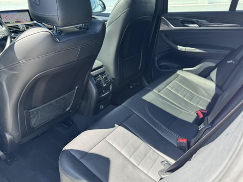 Used 2019 BMW X4 M40i w/ Premium Package AWD/4WD image 9