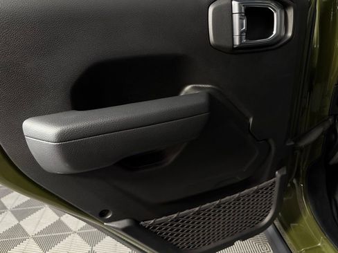 Used 2023 Jeep Wrangler Unlimited w/ 8.4" Radio Group image 27