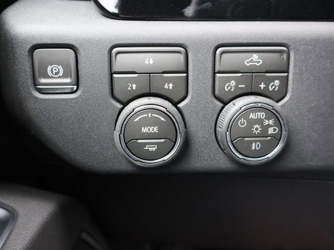 New 2026 Chevrolet Silverado 3500 LT AWD/4WD image 14