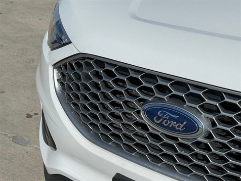 Used 2024 Ford Edge SEL image 4