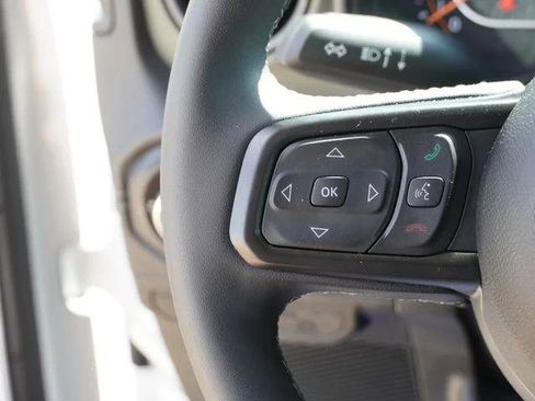 Certified 2025 Jeep Gladiator Mojave AWD/4WD image 27