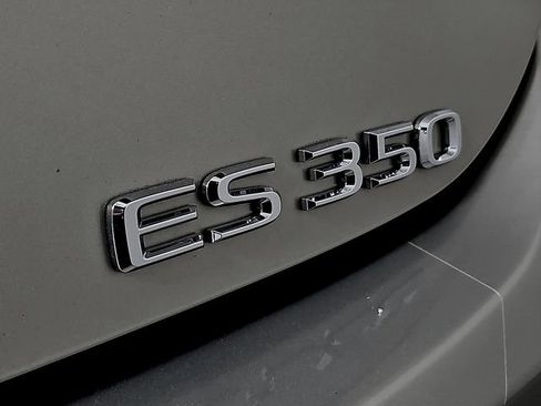 Used 2024 Lexus ES 350 w/ Premium Package image 35