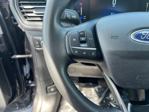 Used 2023 Ford Escape Active FWD image 13