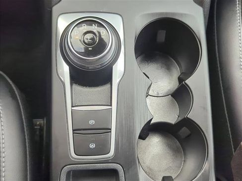 Used 2024 Ford Escape SE image 11