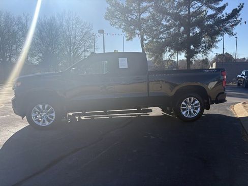 Used 2019 Chevrolet Silverado 1500 Custom image 15