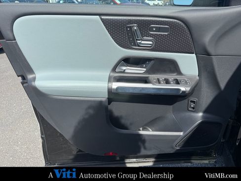 New 2026 Mercedes-Benz GLB 250 4MATIC image 11