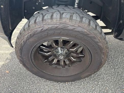 Used 2019 RAM 2500 Laramie AWD/4WD image 6