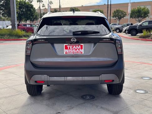 New 2026 Nissan Kicks SV w/ SV Premium Package image 6