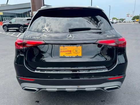 Used 2025 Mercedes-Benz GLC 300 4MATIC image 4
