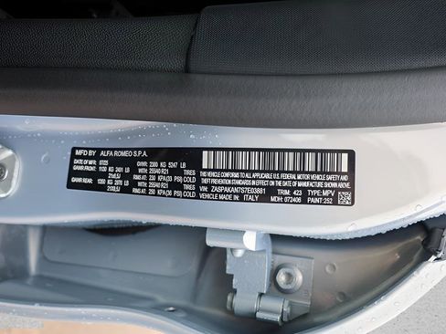 New 2025 Alfa Romeo Stelvio Sprint image 27