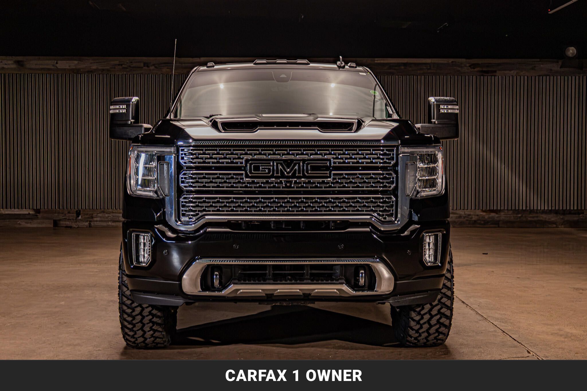 Used 2022 GMC Sierra 3500 Denali w/ Denali Ultimate Package AWD/4WD image 4