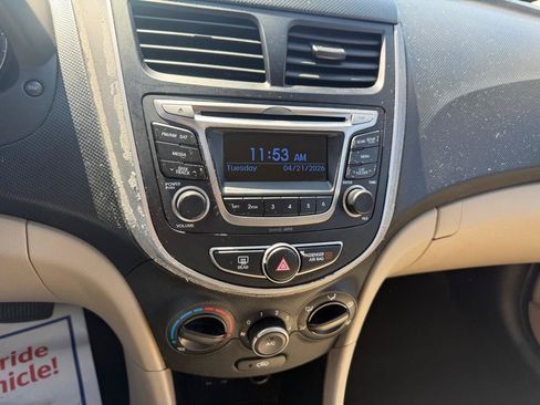 Used 2016 Hyundai Accent SE FWD image 12