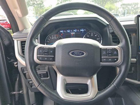 Used 2024 Ford Expedition Max XLT RWD image 13