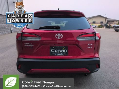 Used 2025 Toyota Corolla Cross XLE AWD/4WD image 4