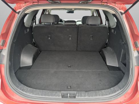 Used 2020 Hyundai Santa Fe SE FWD image 10