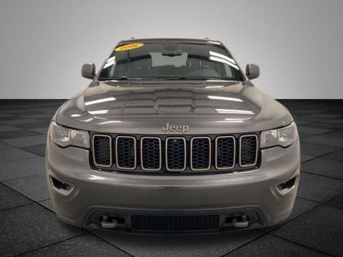 Used 2016 Jeep Grand Cherokee Laredo 75th Anniversary image 2