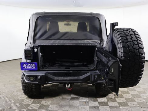 Used 2012 Jeep Wrangler Sport image 10