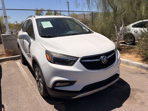 Used 2017 Buick Encore Essence FWD image 2