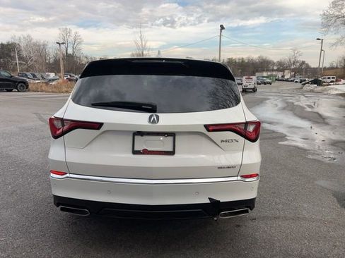 Used 2023 Acura MDX SH-AWD w/ Technology Package image 5