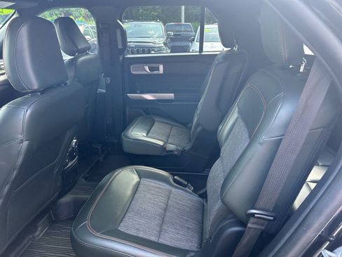 Used 2022 Ford Explorer Timberline w/ Timberline Technology Package AWD/4WD image 29