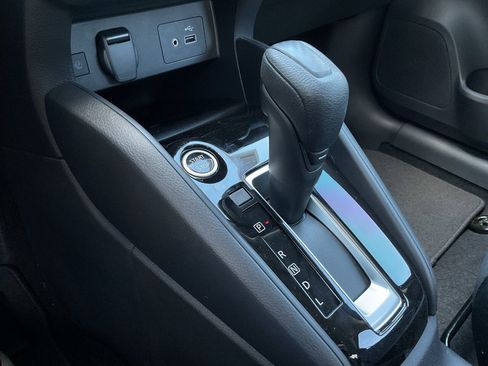 New 2025 Nissan Versa SV w/ Trunk Package image 31