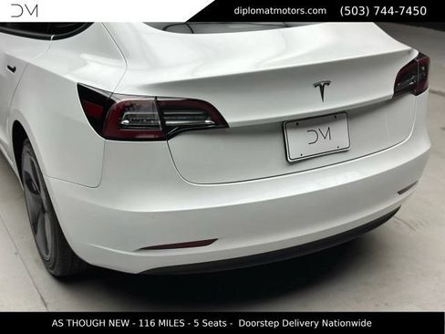 Used 2020 Tesla Model 3 Standard Range Plus RWD image 16