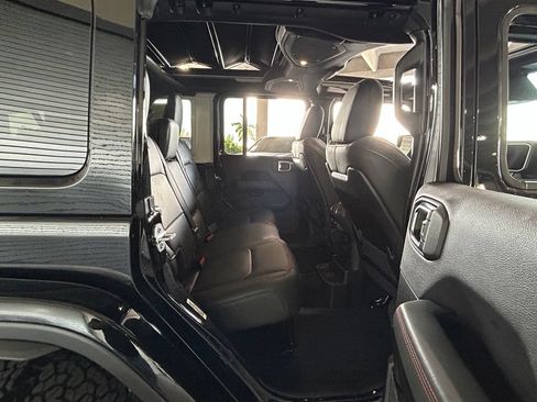 Used 2026 Jeep Wrangler Unlimited Rubicon AWD/4WD image 41